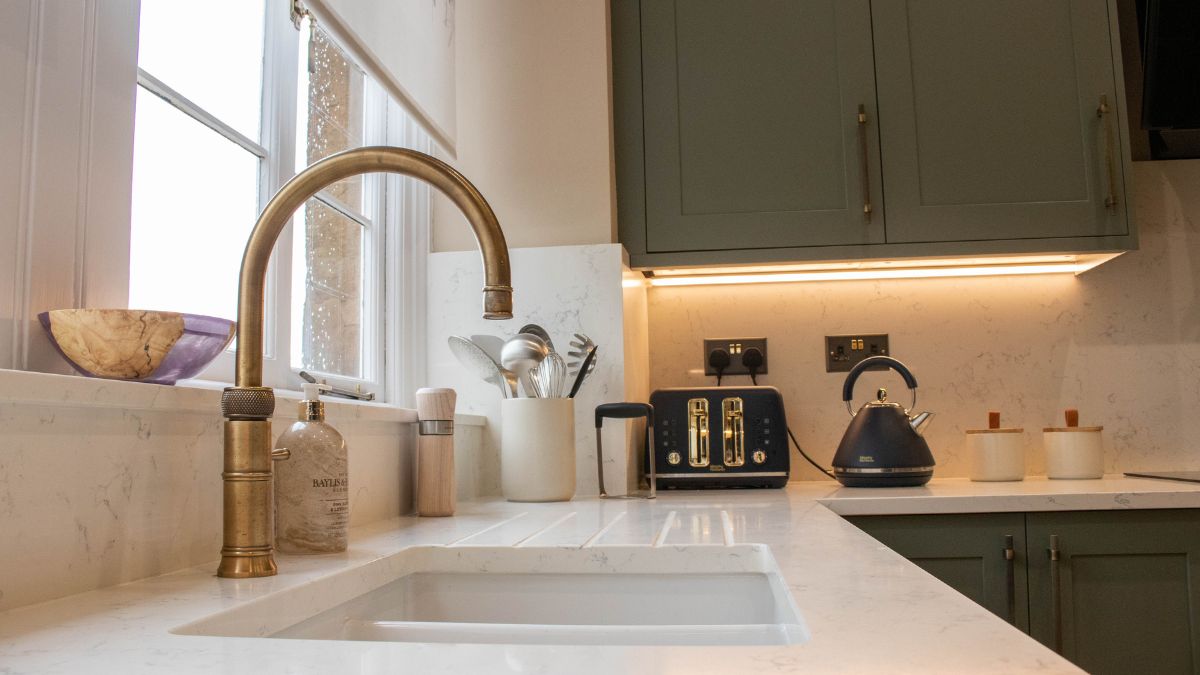 Modern German Kitchen Quartz Worktop