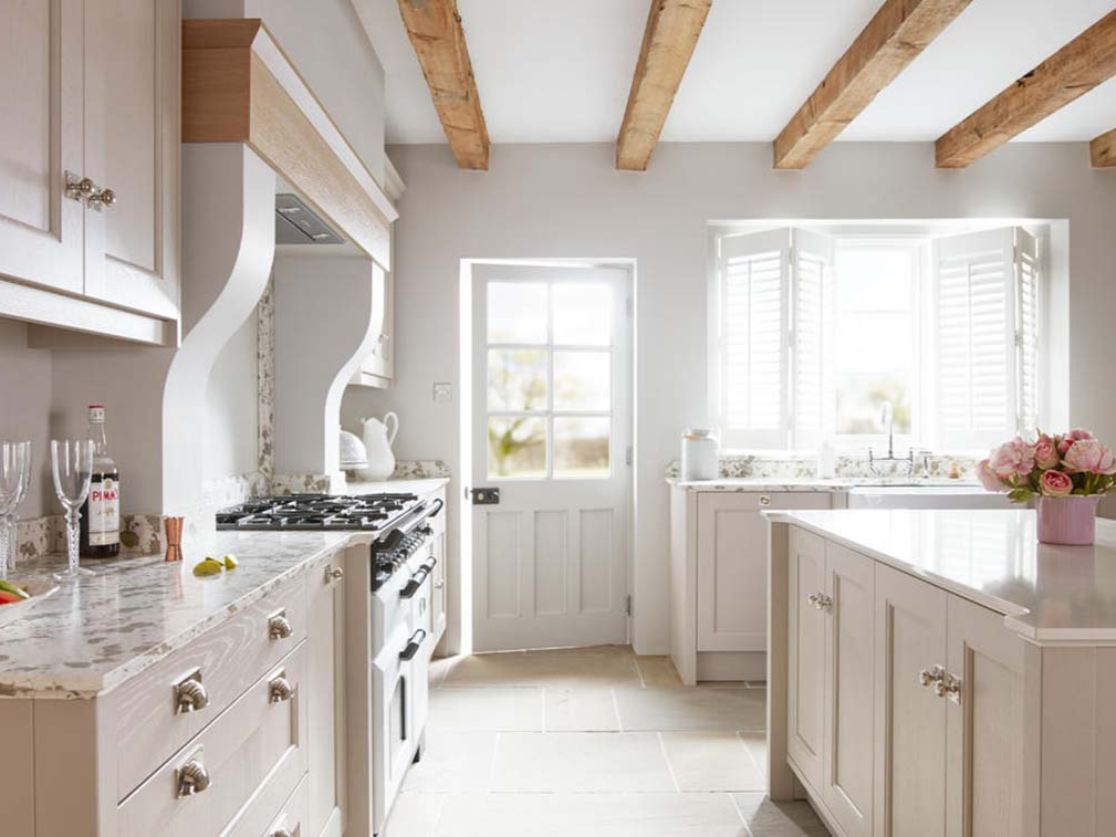 Transitional kitchen design (1)